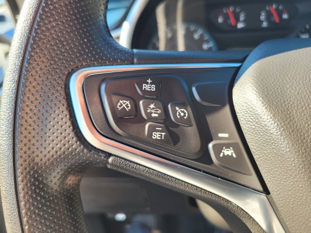 Used 2025 White Chevrolet LT image 28