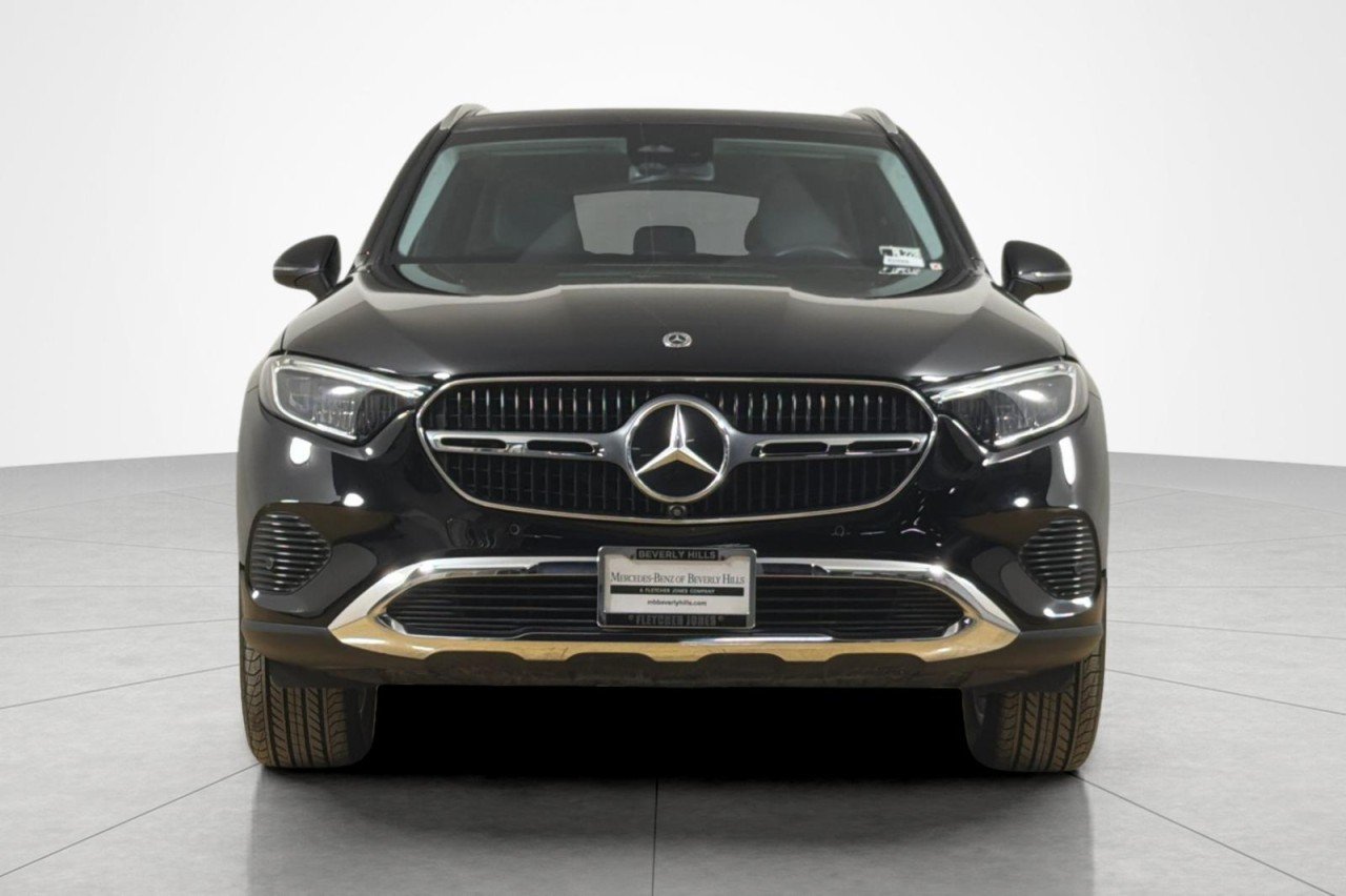 Used 2023 Black Mercedes-Benz GLC 300 image 8
