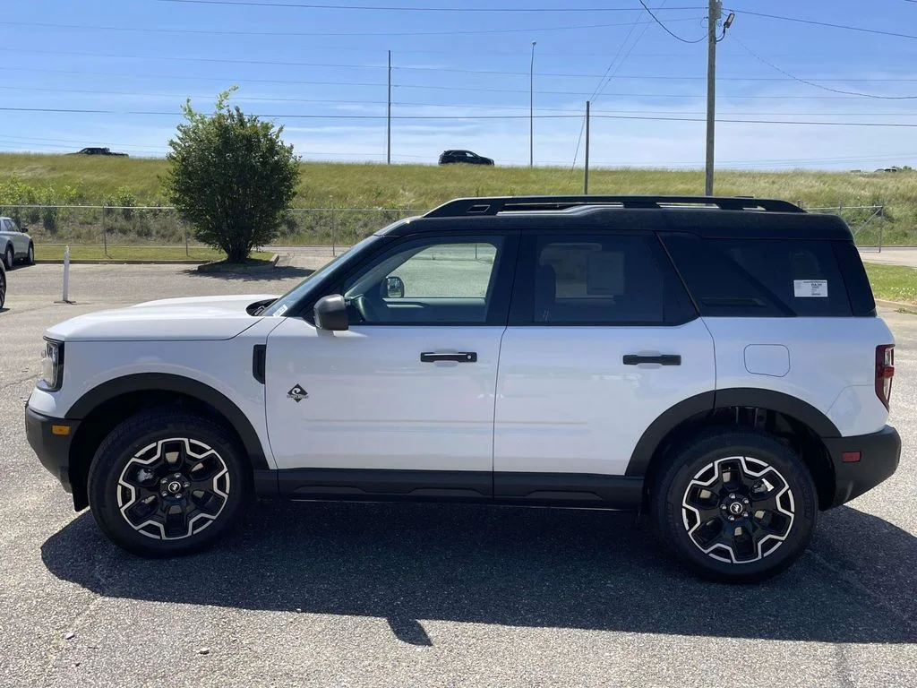New 2026 White Ford Outer Banks image 6