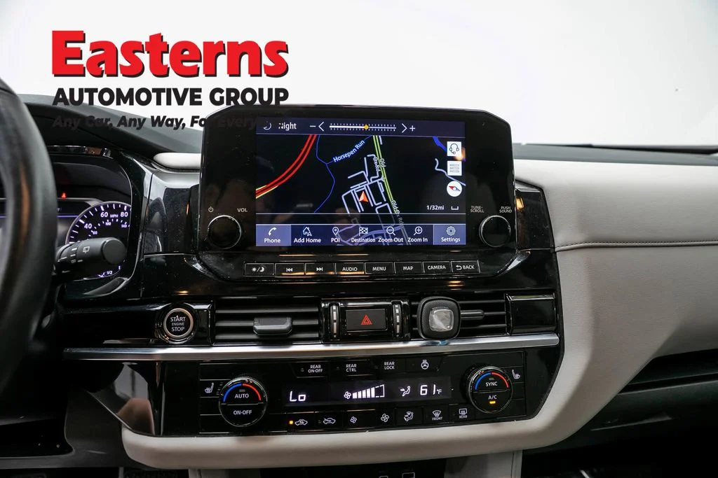 Used 2023 Gray Nissan SL image 11