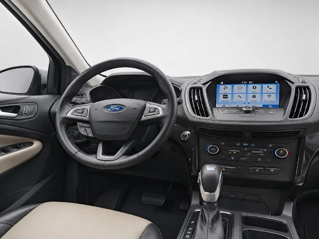 Used 2019 Gray Ford SEL image 21