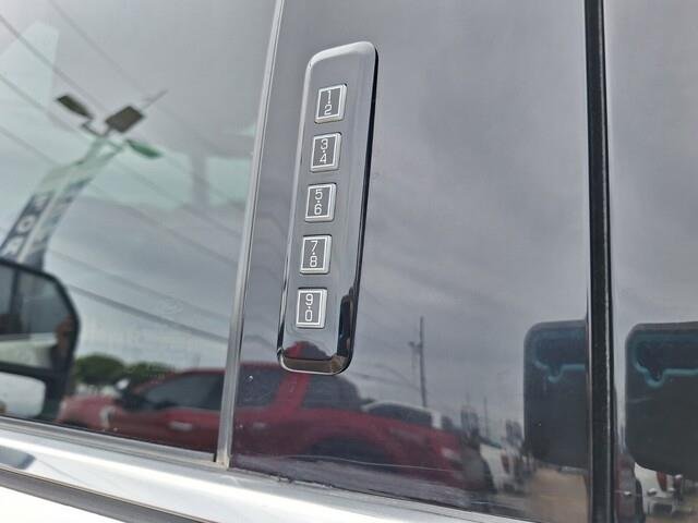 Used 2023 Agate Black Metallic Ford Platinum image 33