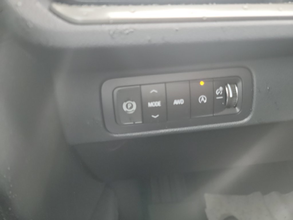 2027 Chevrolet Traverse LT - Photo 14