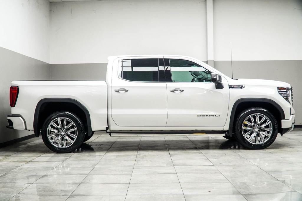 Used 2025 White GMC Denali image 6