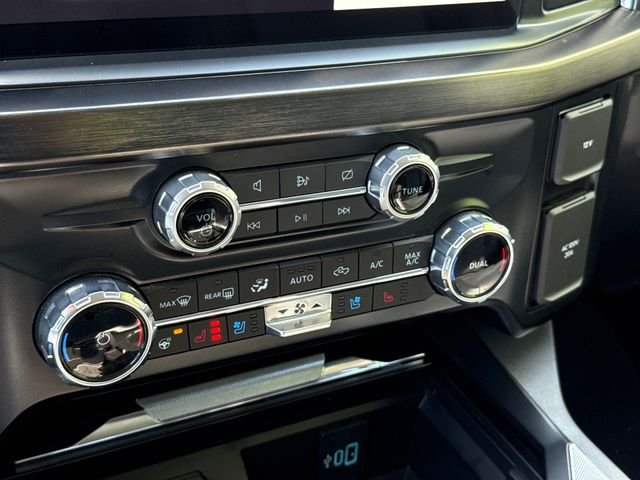 Used 2023 Gray Ford Lariat image 27