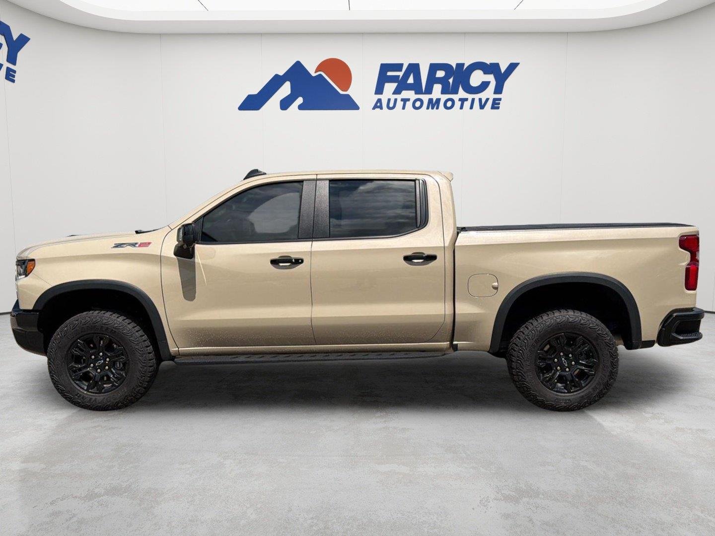 Used 2022 Sand Dune Metallic Chevrolet ZR2 image 8