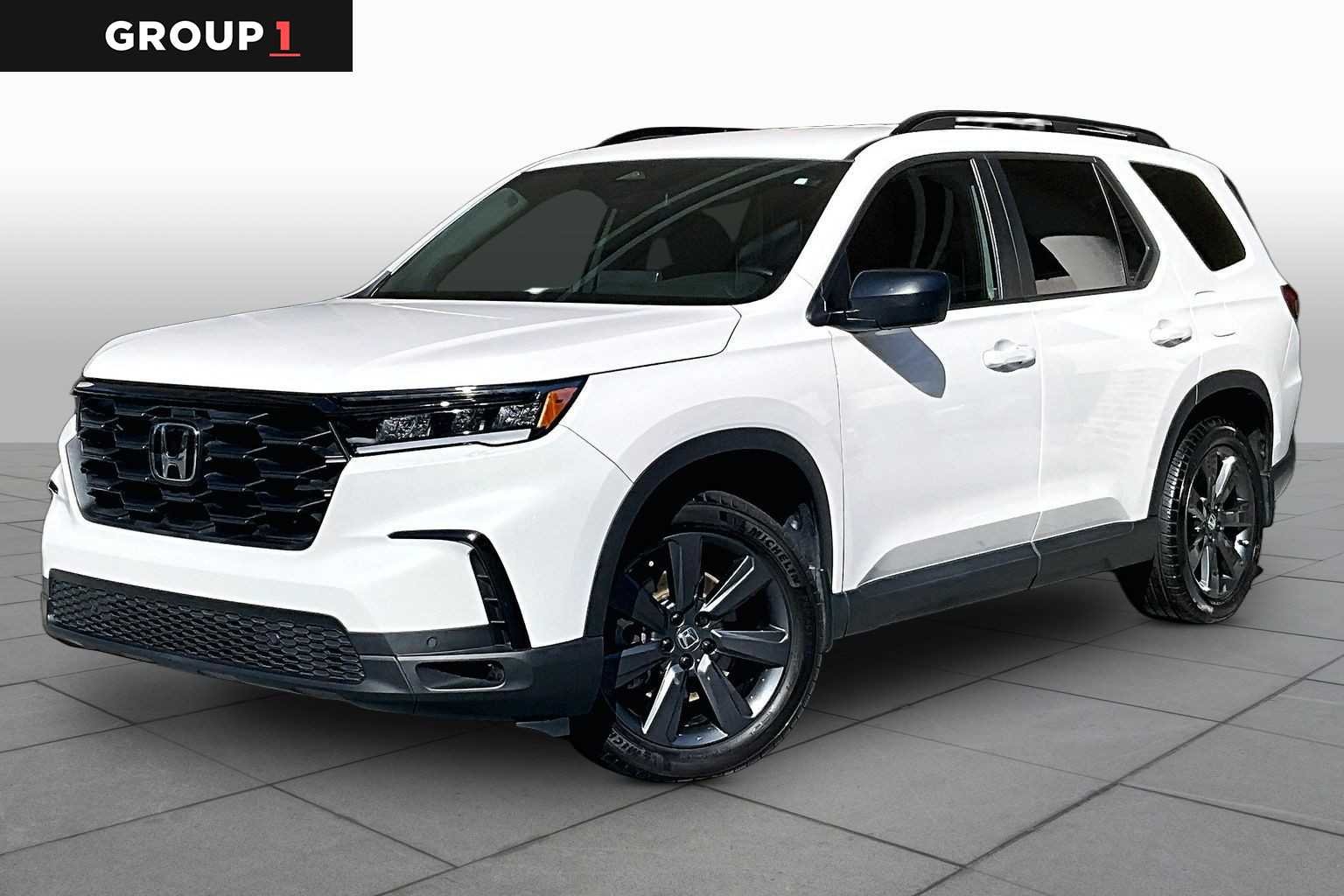 2025 Honda Pilot Sport 2WD's photo