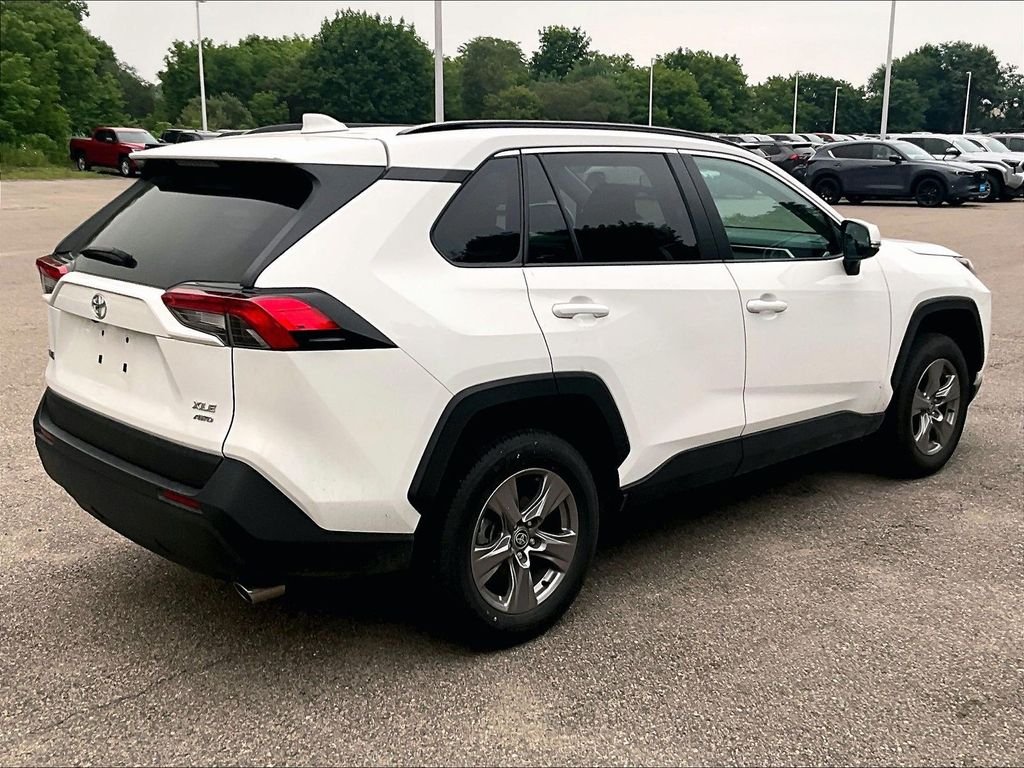 Used 2025 White Toyota XLE image 6