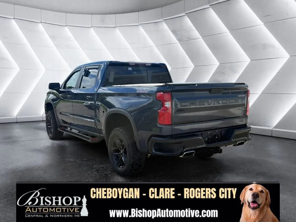 Pre-Owned 2021 Chevrolet Silverado 1500 LT Trail Boss Crew Cab image 17