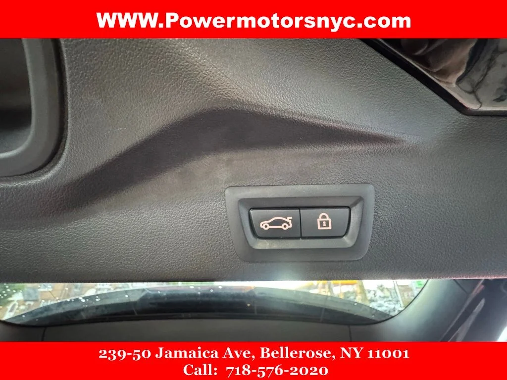 Used 2023 Black BMW xDrive40i image 18