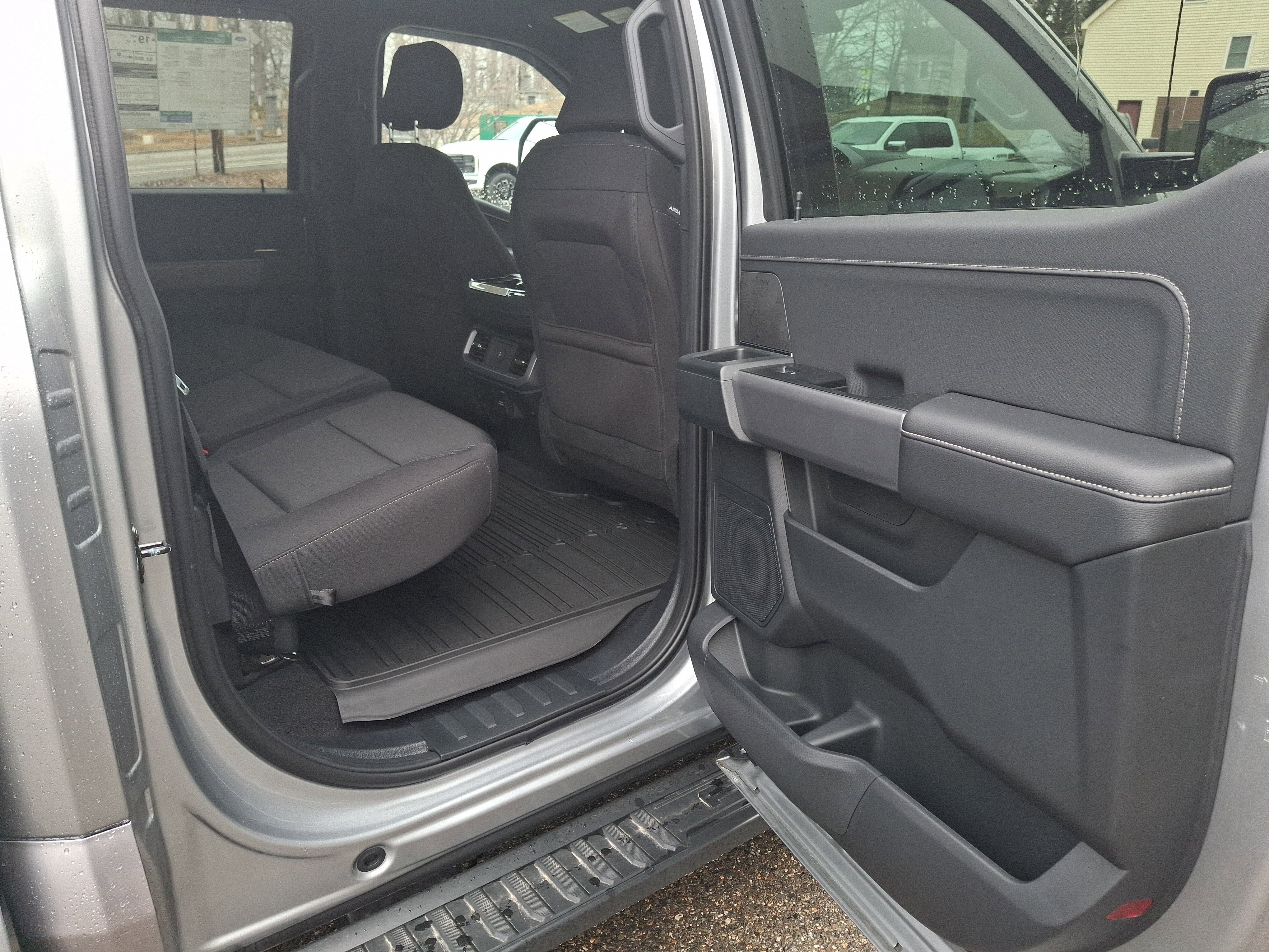 New 2026 Iconic Silver Metallic Ford XLT image 19