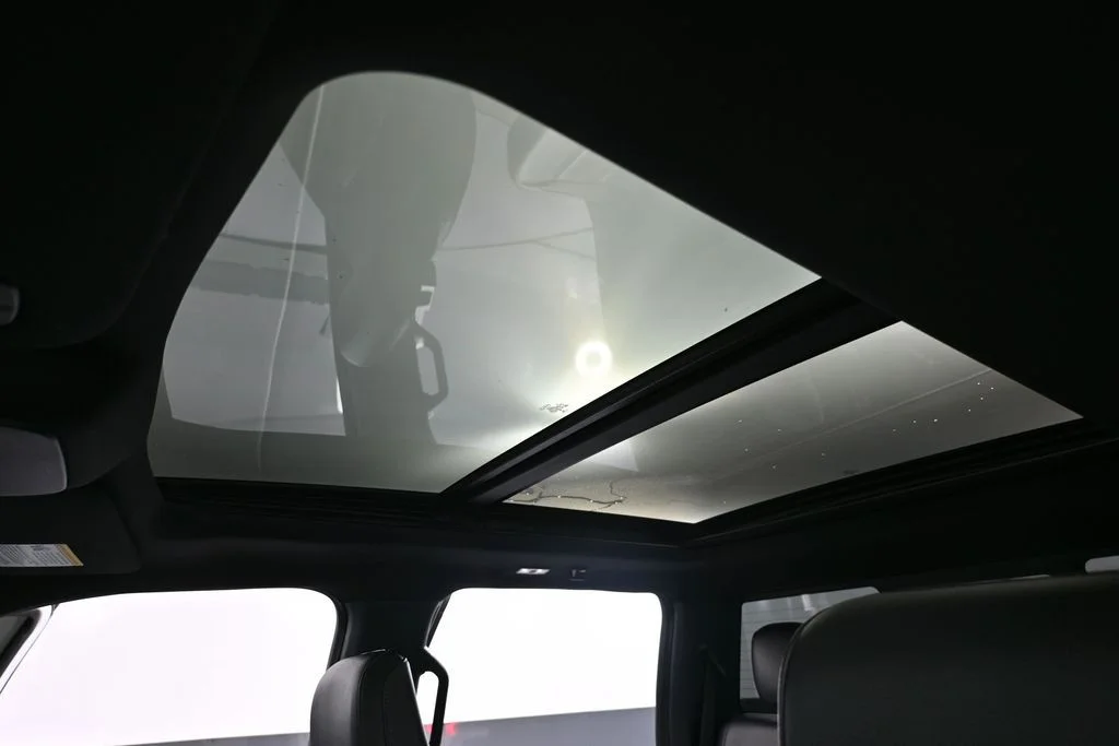 Used 2022 White Ford Lariat image 33