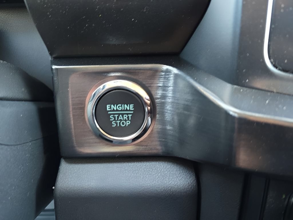 New 2026 Avalanche Ford F-350® Lariat® image 18