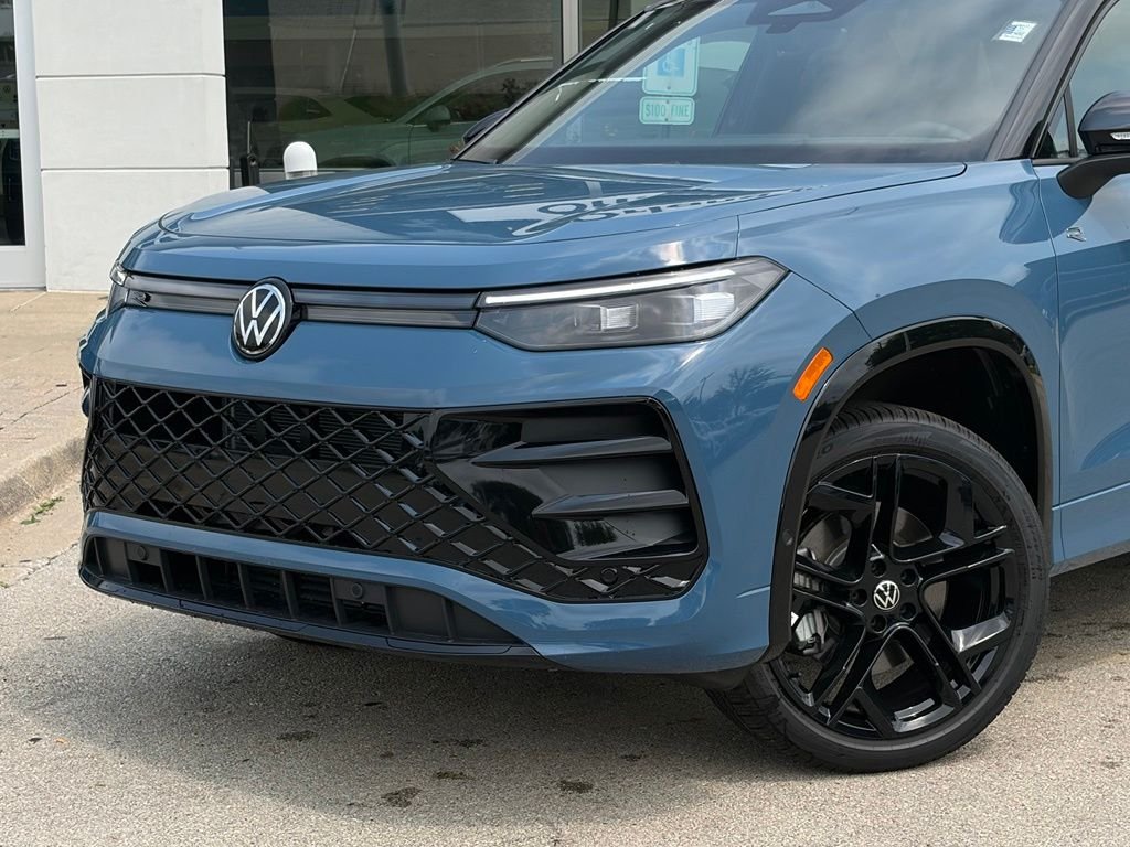 New 2026 Monterey Blue W/Deep Black Roof Volkswagen 2.0T SE R-Line Black image 3