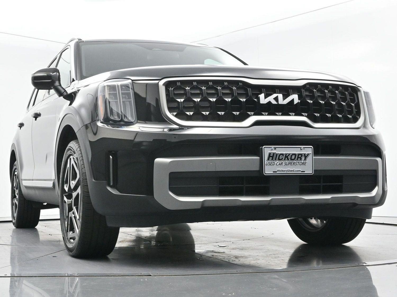 Used 2023 Ebony Black Kia EX X-Line image 44