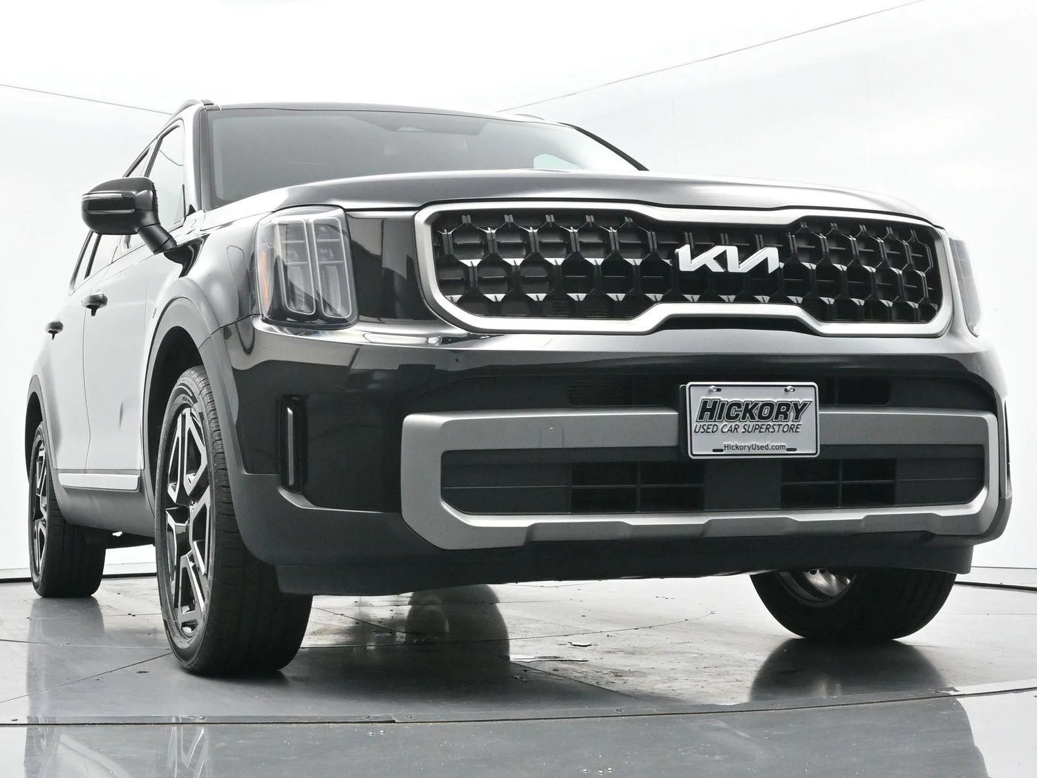 Used 2023 Ebony Black Kia EX X-Line image 44