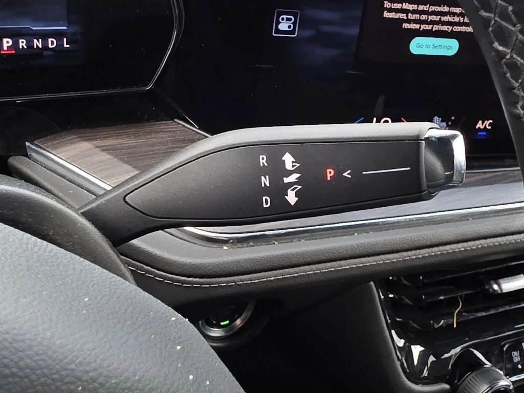 Used 2025 Black Chevrolet LT image 33