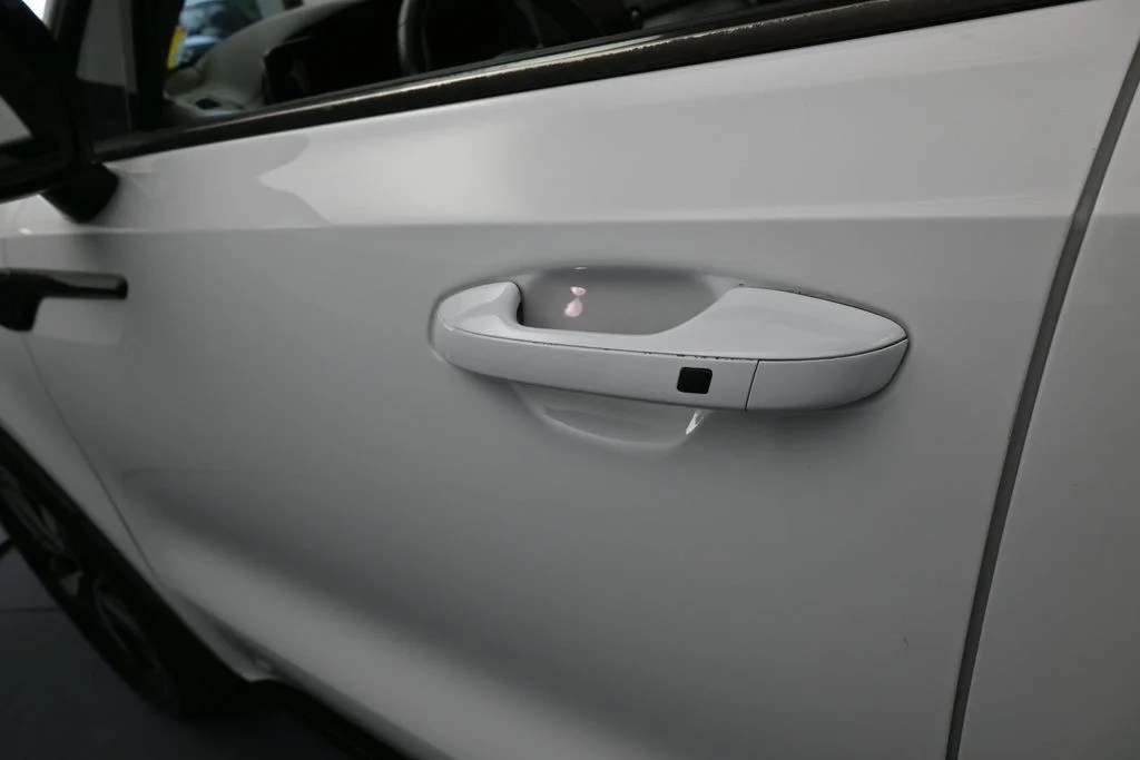 Used 2023 Glacial White Pearl Kia EX image 35