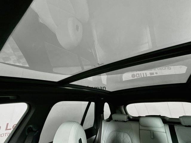 Used 2024 Alpine White BMW xDrive50e image 23