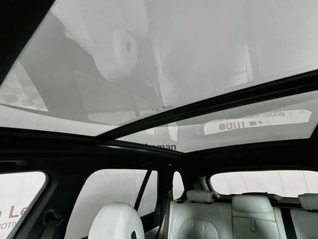 Used 2024 White BMW xDrive50e image 23