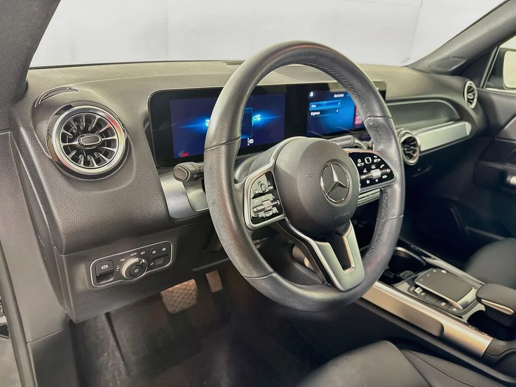 Used 2023 Night Black Mercedes-Benz GLB 250 image 10
