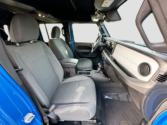 Used 2024 Blue Jeep Sport S image 28