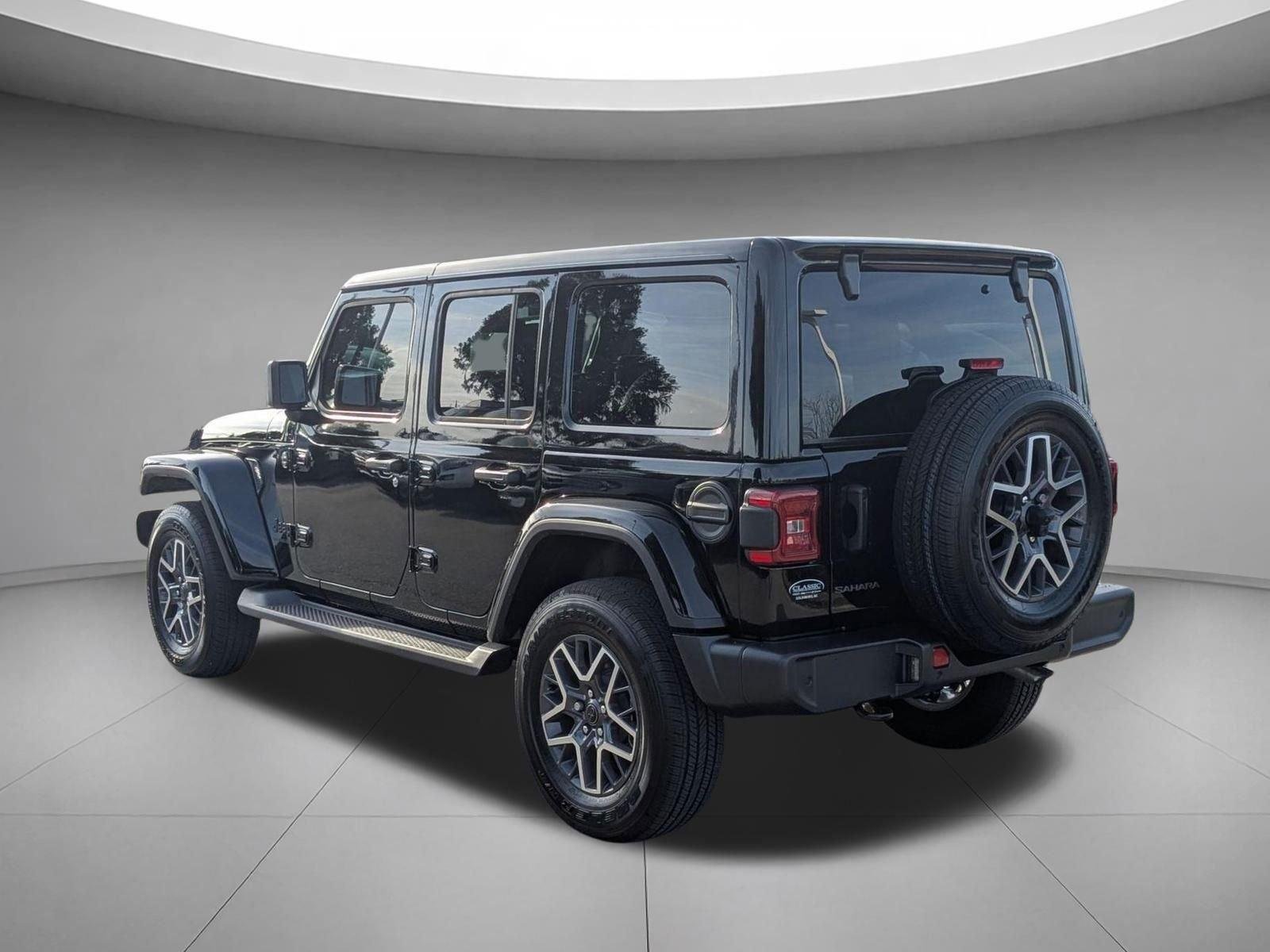 2025 Jeep Wrangler 4-Door Sahara - Photo 7