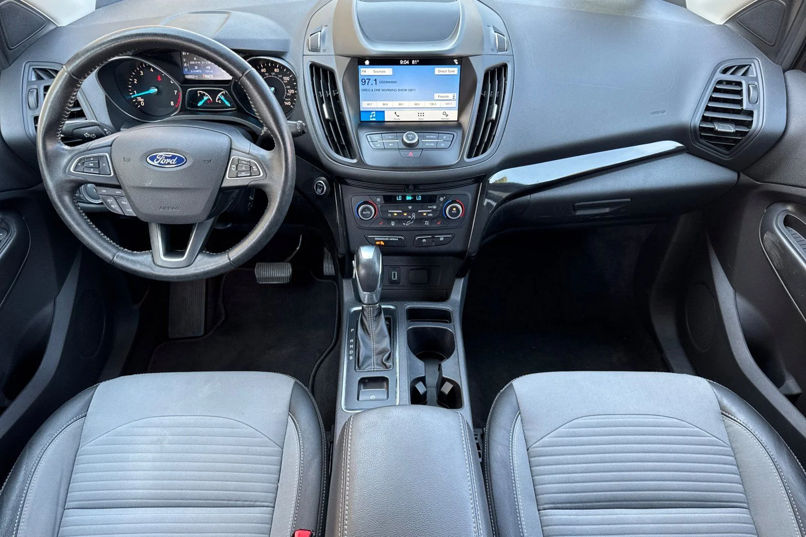 Used 2019 White Ford SE image 16