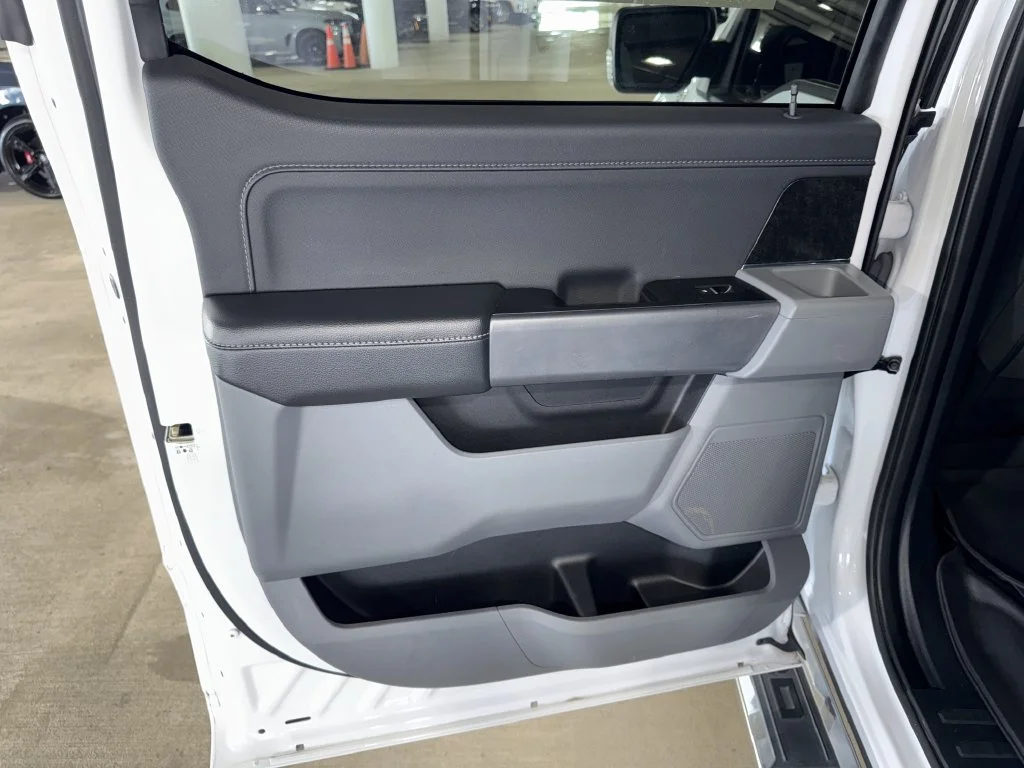 Used 2022 White Ford XLT image 19