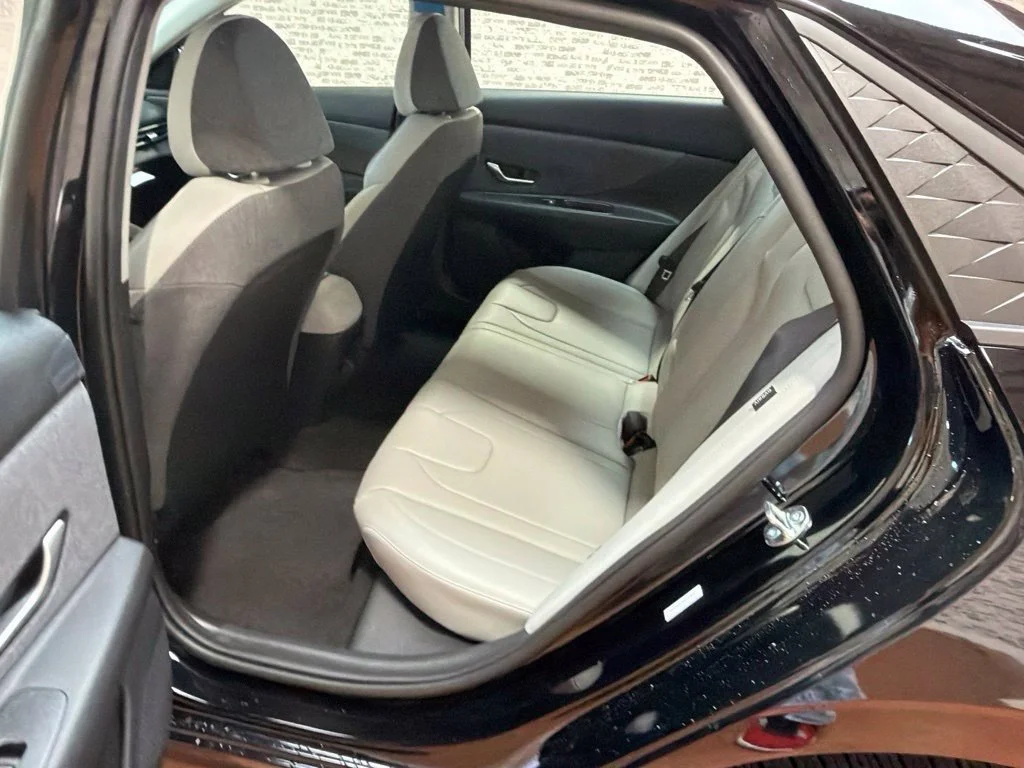 New 2026 Abyss Black Hyundai SEL Sport Plus image 33