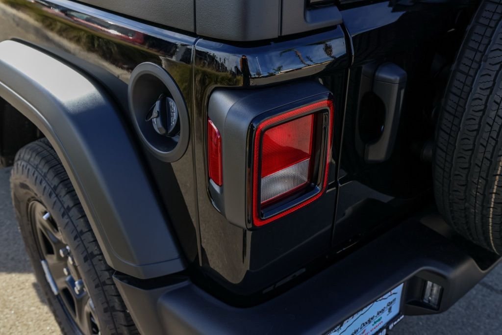 New 2026 Black Clear-Coat Exterior Paint Jeep Sport image 6