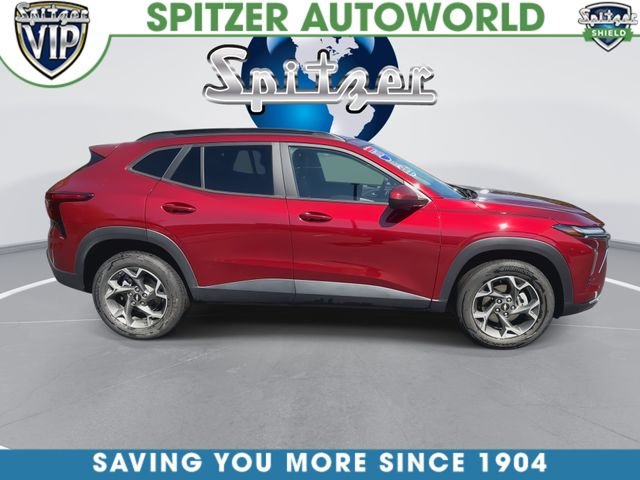 Used 2025 Red Chevrolet LT image 10