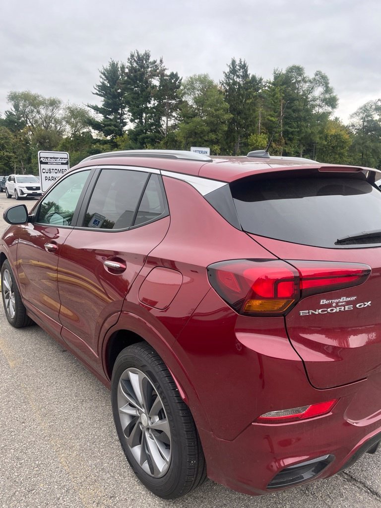Used 2023 CINNABAR METALLIC Buick Select image 15
