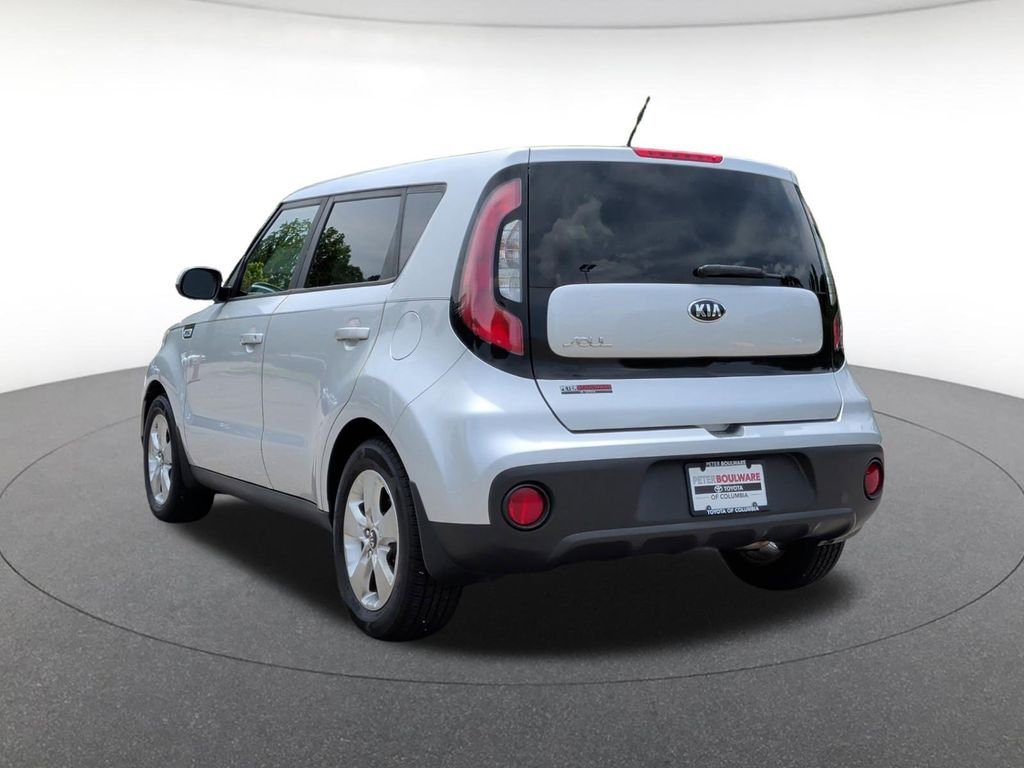 Used 2017 Silver Kia Base image 3