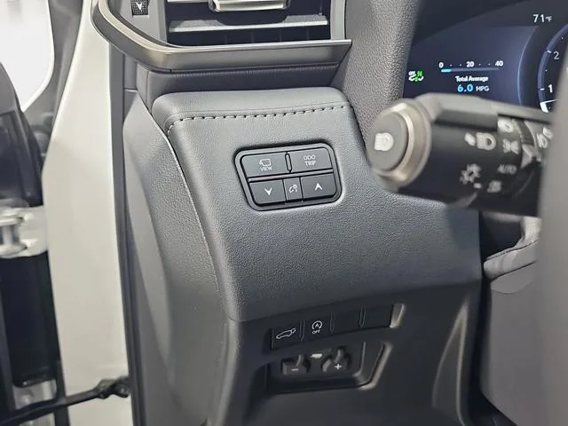 New 2026 Eminent White Pearl Lexus LUXURY image 32