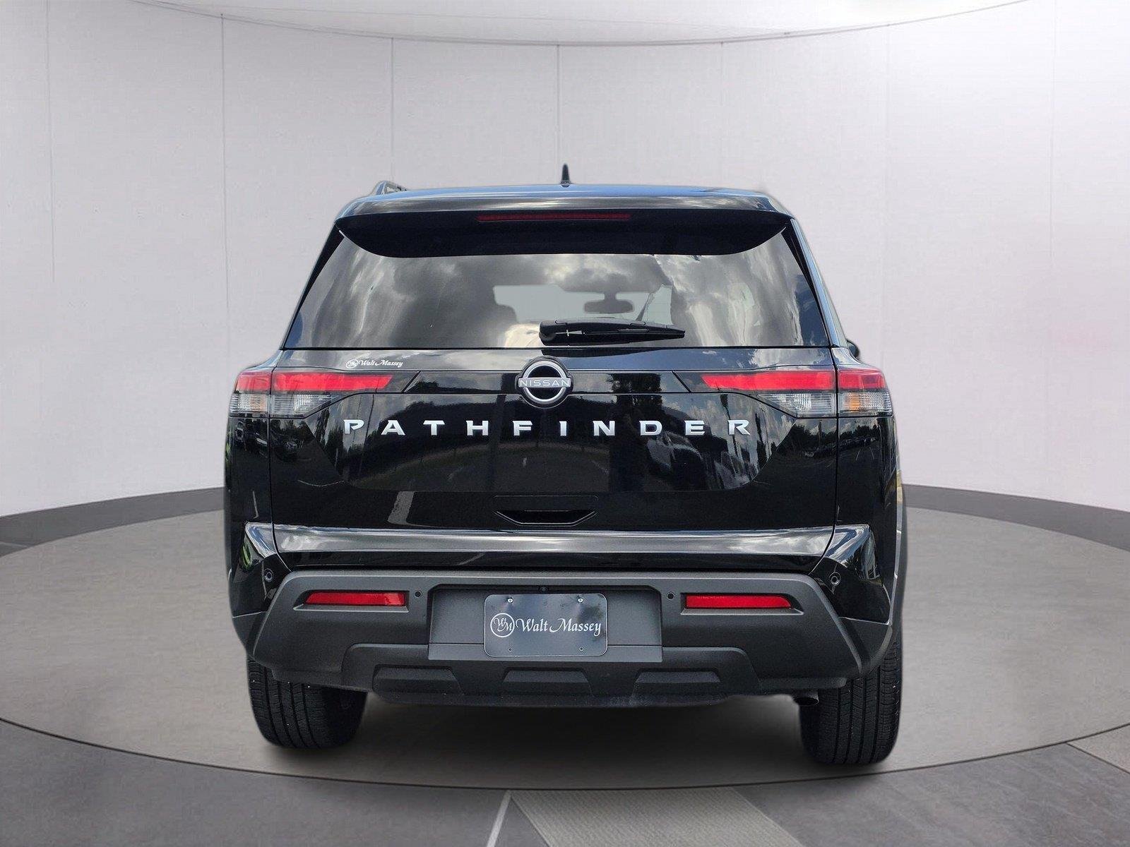 Used 2025 Super Black Nissan SV image 4