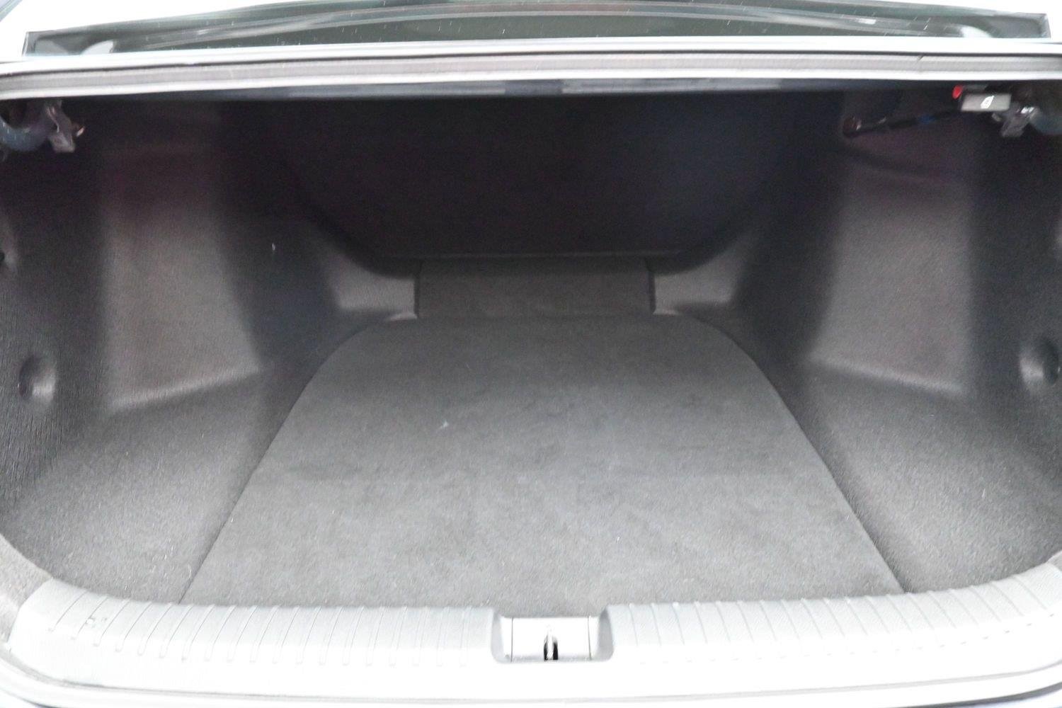 Used 2024 Meteorite Gray Metallic Honda LX image 9