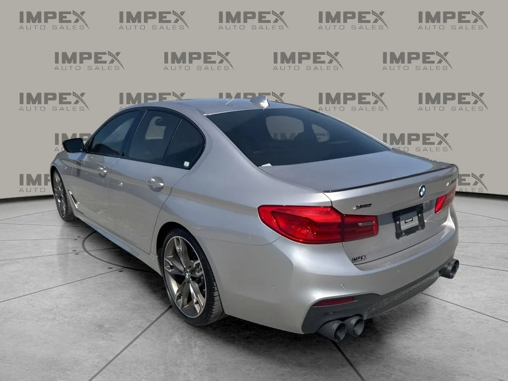 Used 2019 Silver BMW M550i xDrive image 3