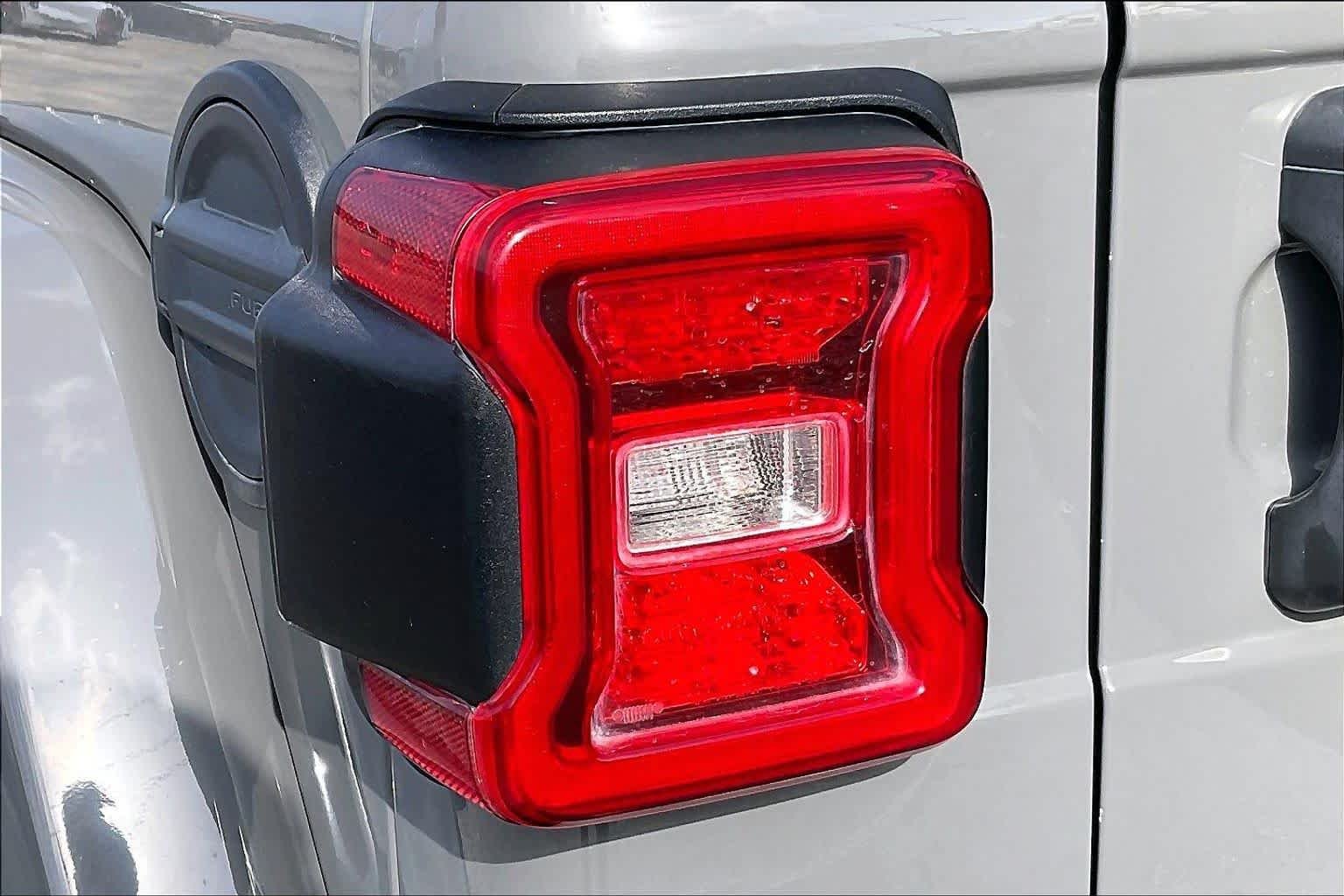 Certified Used 2021 Sting Gray Clearcoat Jeep Unlimited Rubicon image 25
