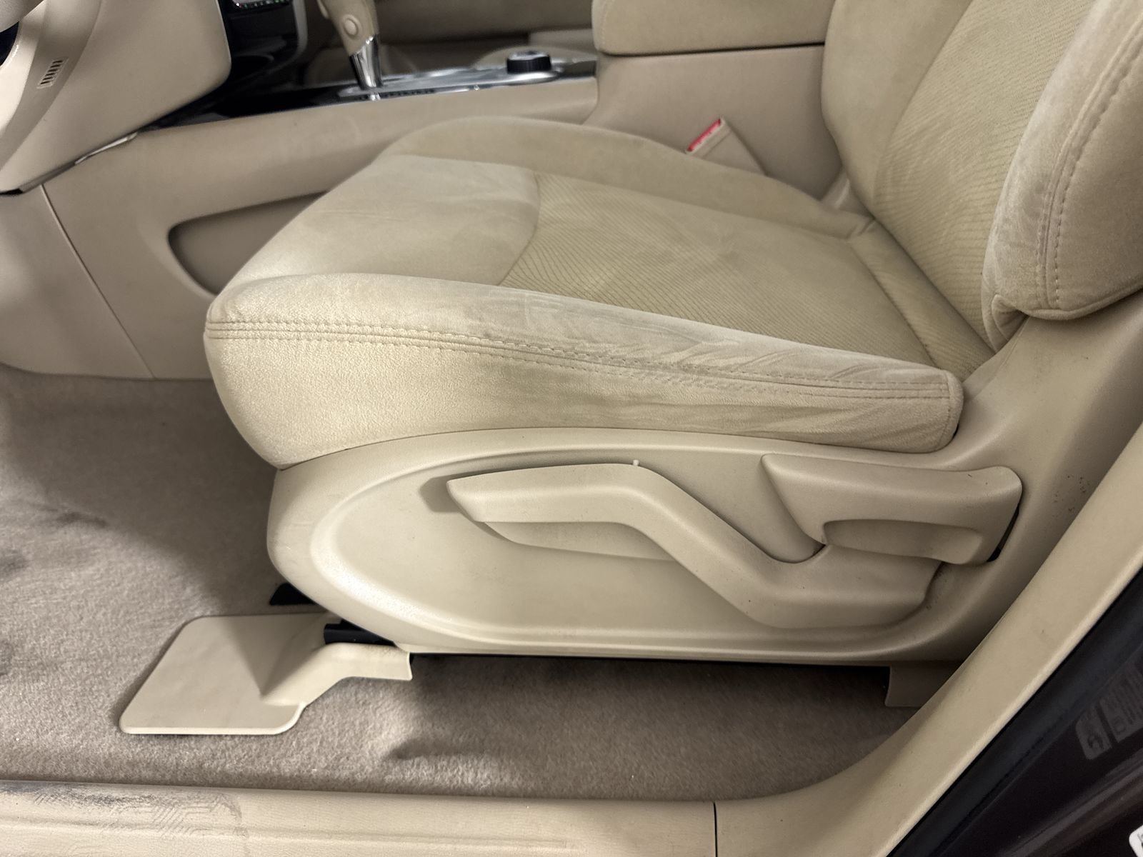 Used 2015 Java Metallic Nissan S image 13