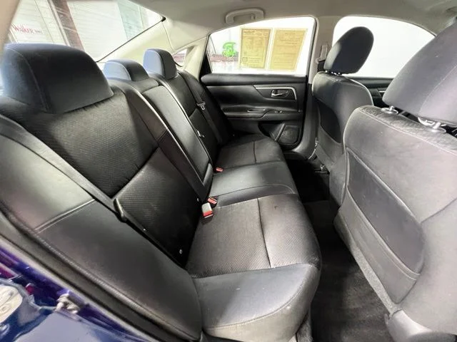 Used 2016 Deep Blue Pearl Nissan 2.5 SR image 27