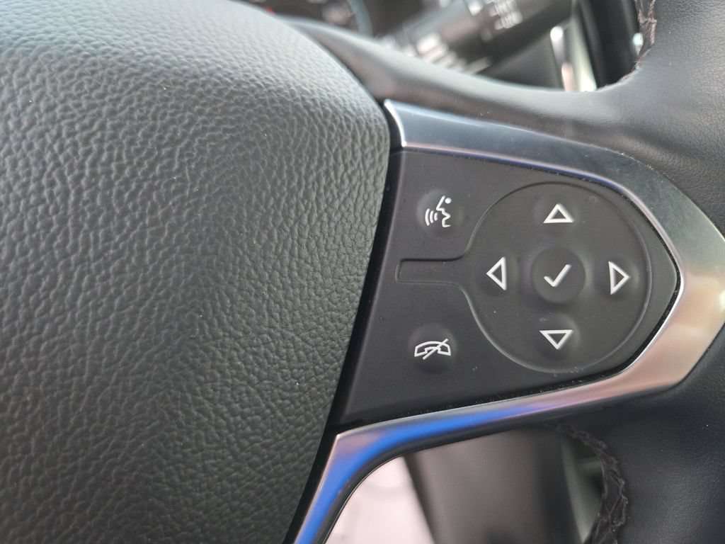 Used 2023 MOSAIC BLACK METALLIC Chevrolet LT Leather image 29