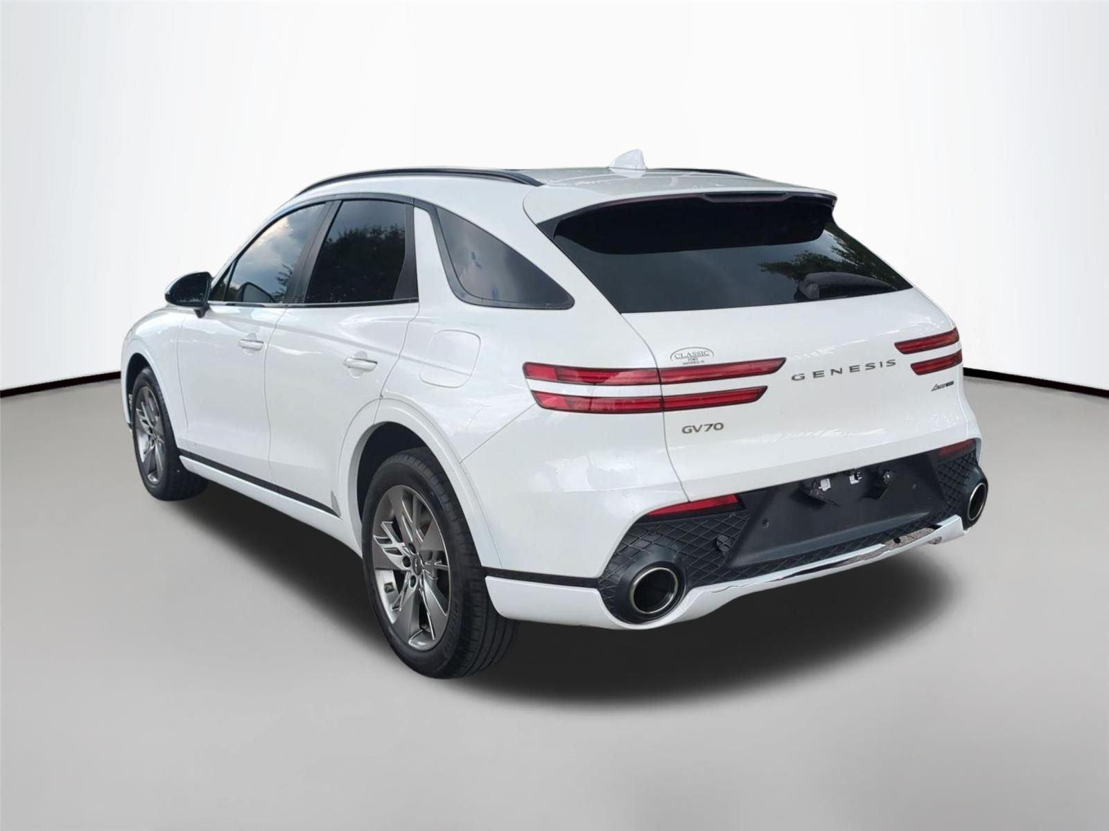 Used 2022 Uyuni White Genesis 3.5T Sport image 3