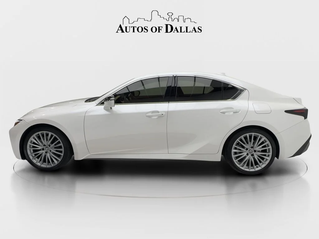 Used 2024 White Lexus 300 image 5