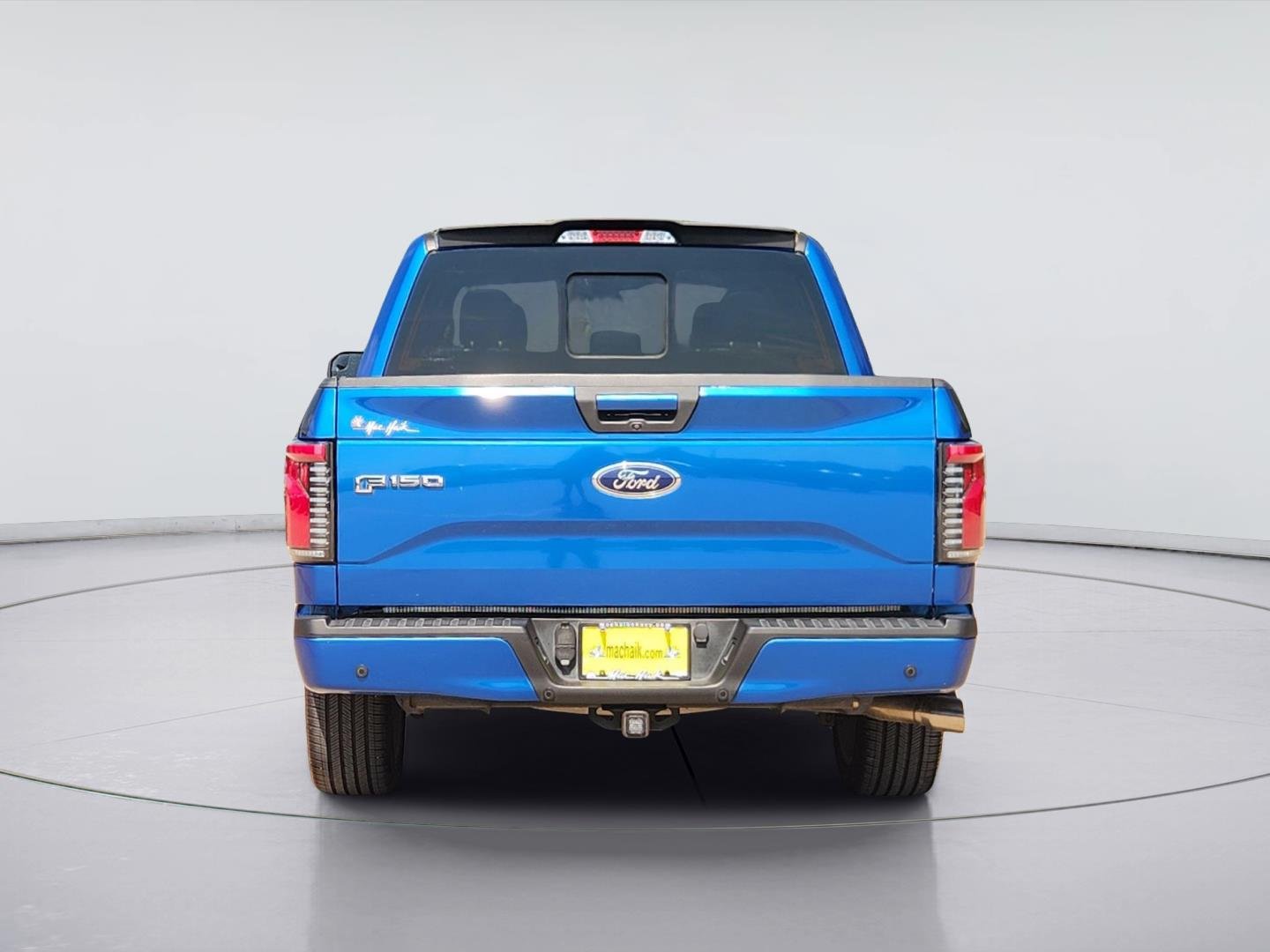 Used 2015  Ford XL image 6