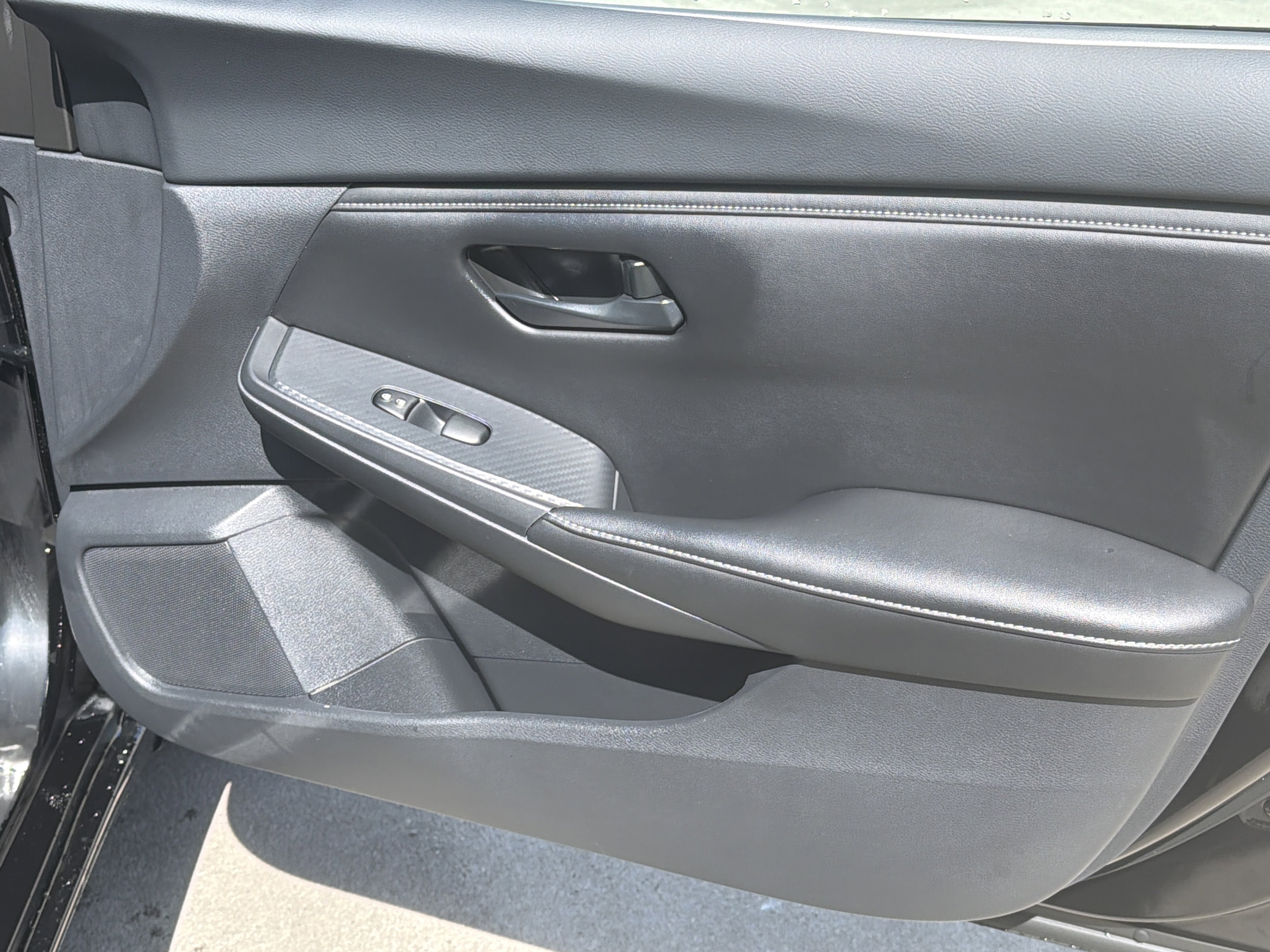 Used 2025 Super Black Nissan S image 15
