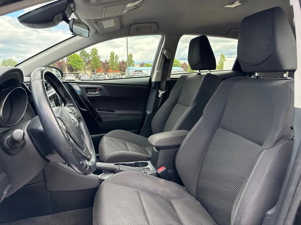 Used 2017 Black Sand Pearl Toyota Base image 9