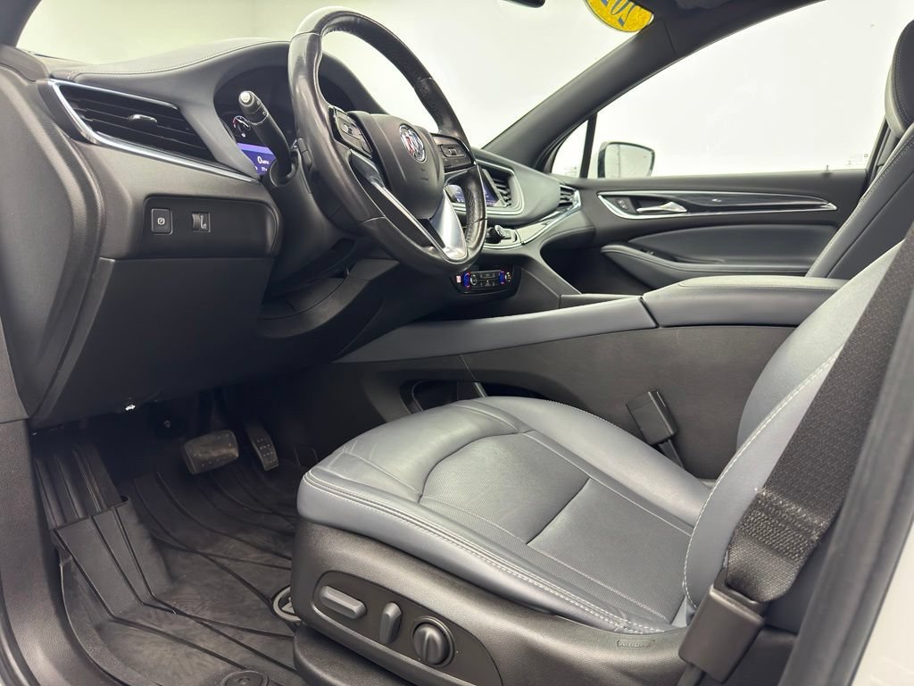Used 2023 Summit White Buick Essence image 16