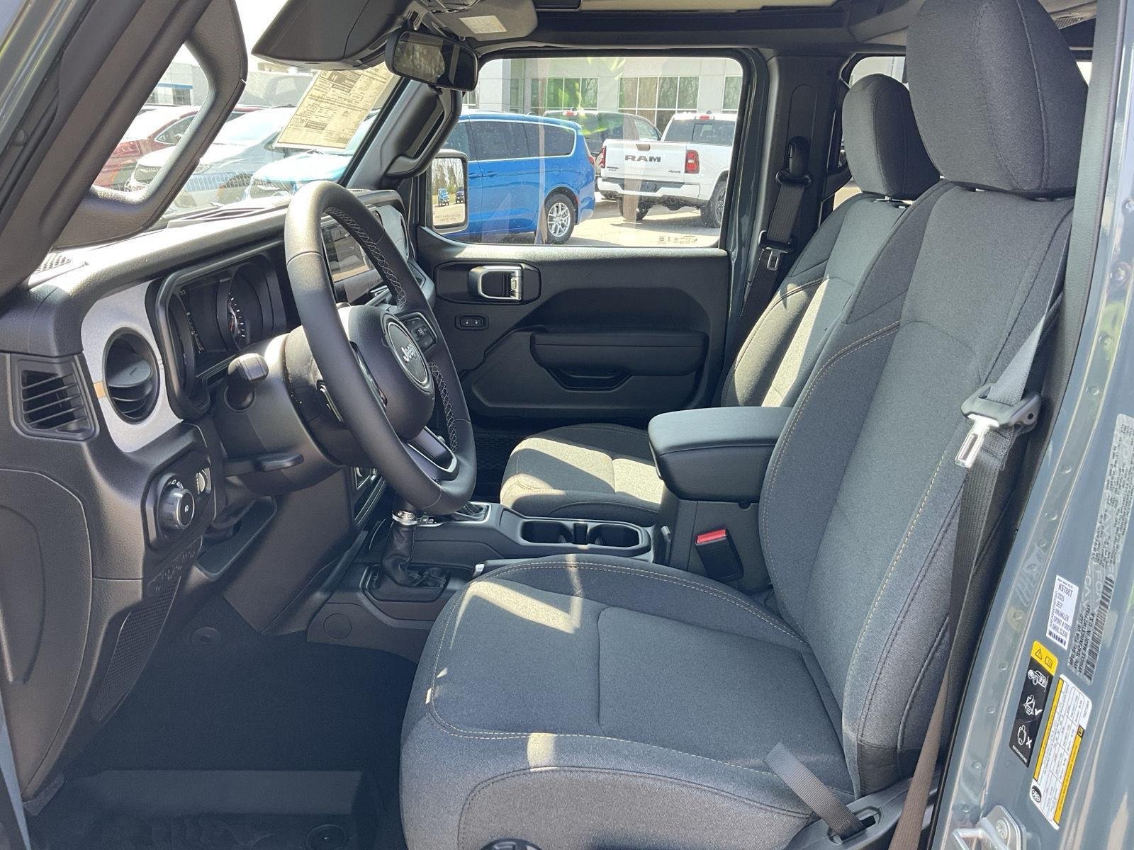 New 2026 Anvil Clearcoat Jeep Sport S image 12