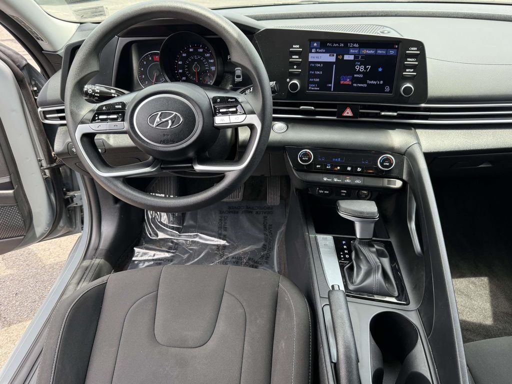 Certified Used 2023 Electric Hyundai SEL image 16